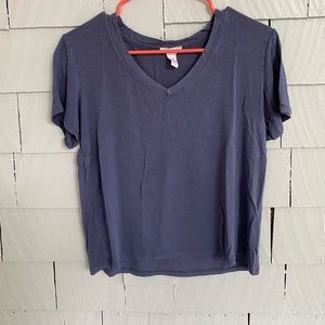 V-neck Blue T-shirt